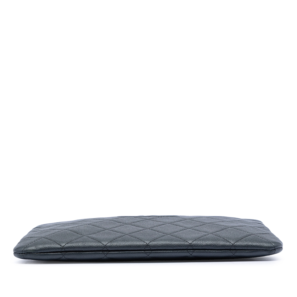 Pre-Loved Chanel Medium CC Quilted Caviar O Case Clutch - Picture 3 of 8